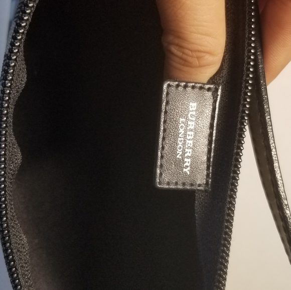 💰SOLD💰 BURBERRY Small Handbag Purse - Picture 5 of 11